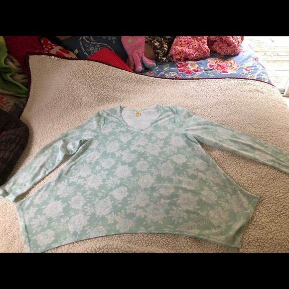 Long Sleeve Top - Picture 3 of 3